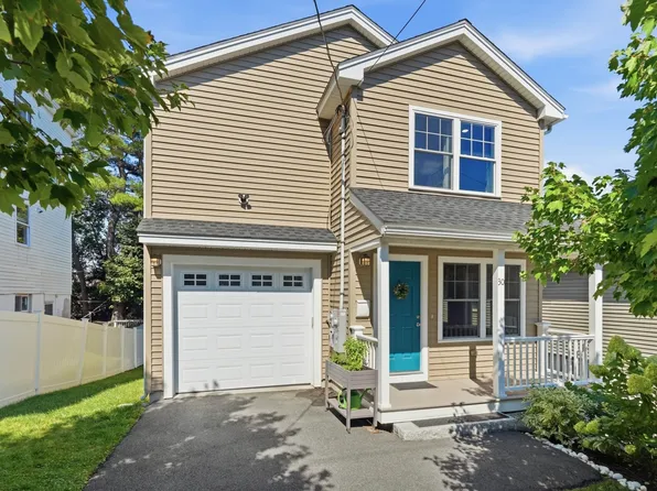 30 Highland St, Revere, MA 02151