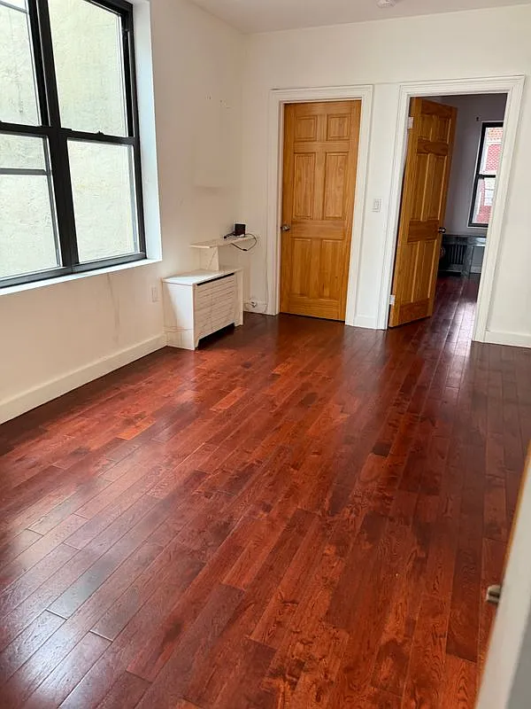 3 bed, 1.0 bath, 533 sqft, $3,600 — Photo 1