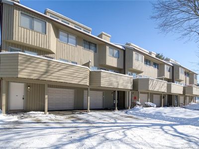 74 Far View Cmns #74, Southbury, CT, 06488