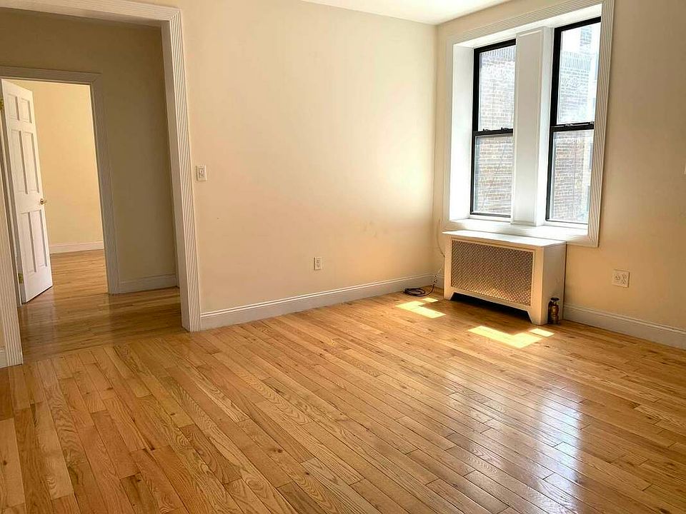 1st image of 610 W 204th St #4G