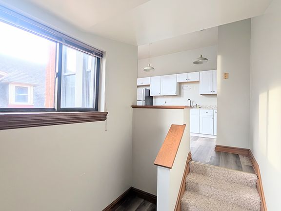 4th image of 1225 W North Ave Unit 301