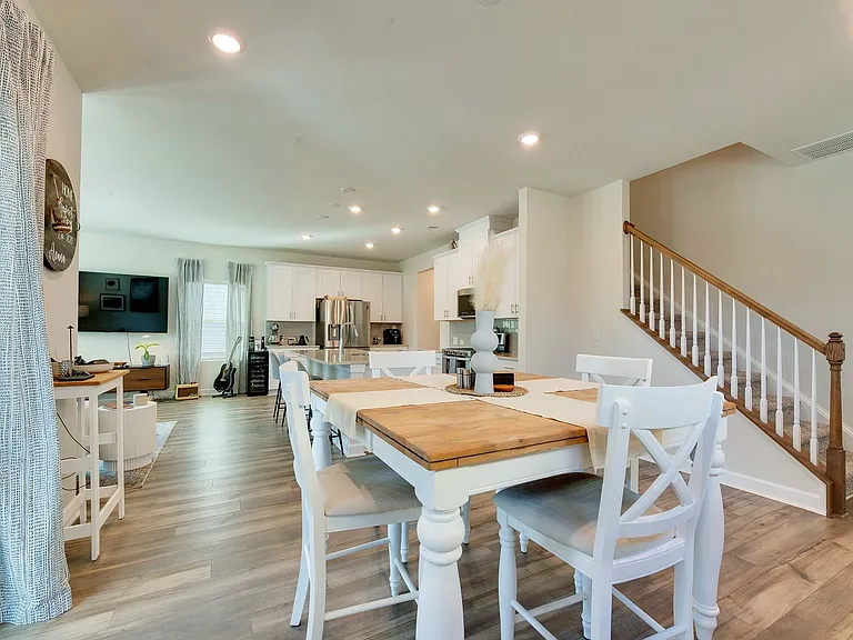 4009 Woodland View Dr — Photo 11