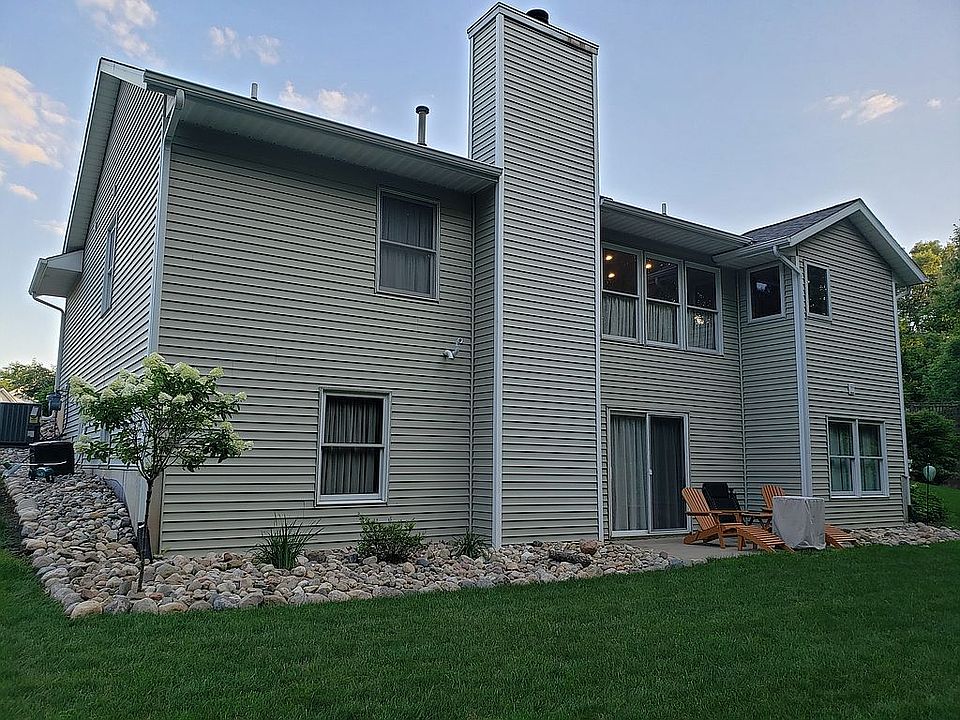 2nd image of 367 Glenarbor Dr NE