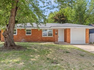 620 W Main St, Moore, OK 73160