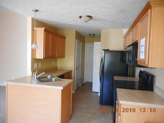 3rd image of 349 Chalet Cir