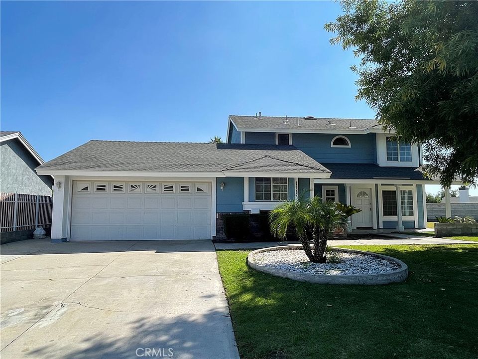 1st image of 15887 Elaine Dr