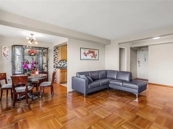 (undisclosed Address), Astoria, NY 11106