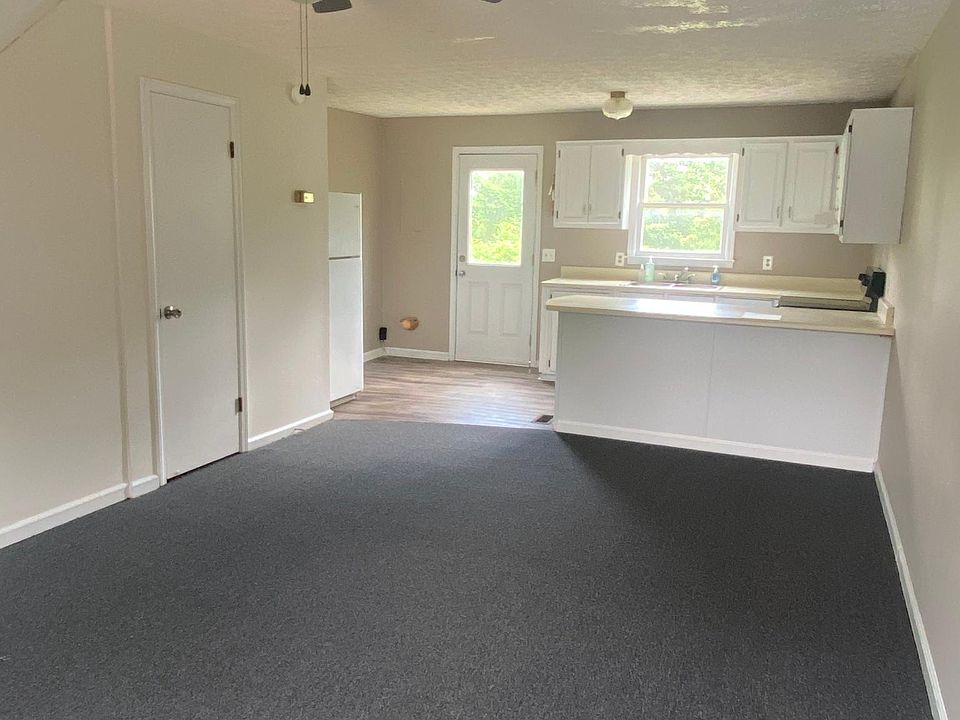 1st image of 450 Camp Creek Cir #D