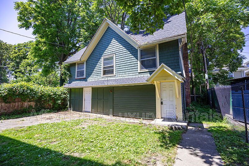 1st image of 3 Sumner Park Unit 6