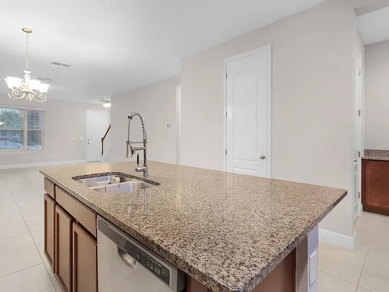 6537 Calamondin Dr — Photo 9