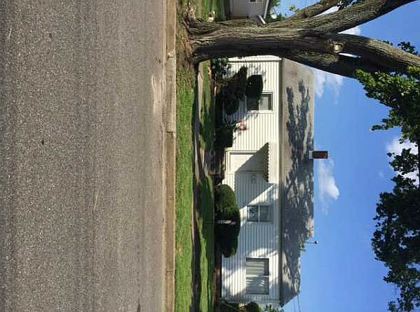 1st image of 622 Gladstone Rd