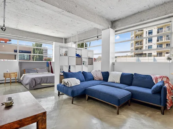 10355 105th St NW #201, Edmonton, AB T5J 1E8