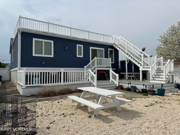 988 Capstan Dr