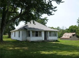 8957 W Lewisville Rd, Paragon, IN 46166