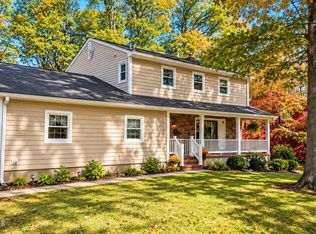 27 Surrey Lane, Eatontown, NJ 07724