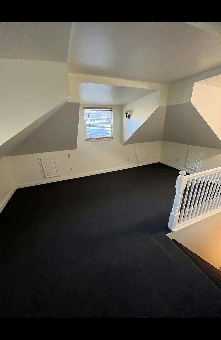 4 bed, 1750 sqft, $1,200 — Photo 1