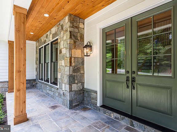 3rd image of 11737 Neysa Ln