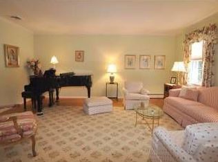 74 Sulfrian Rd, New Providence, NJ 07974