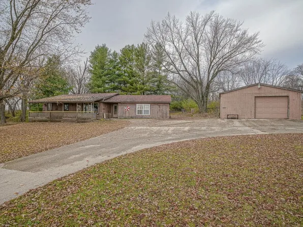 8330 N Kishwaukee Rd, Stillman Valley, IL 61084