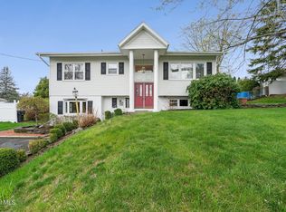 17 Cherry Lane, Troy, NY 12180