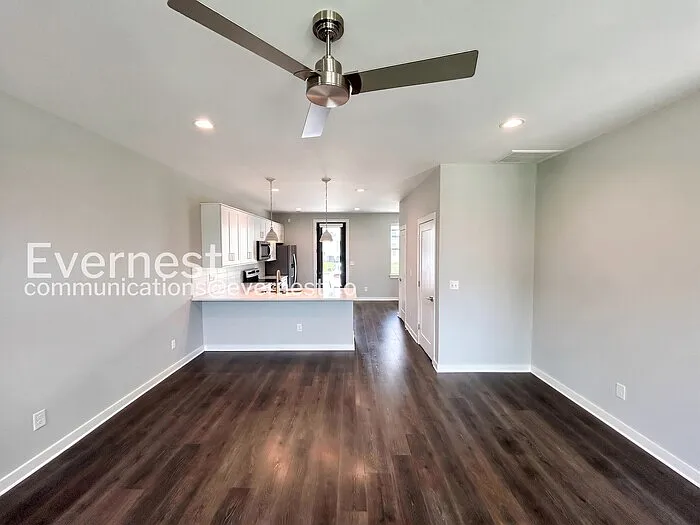 106 Ethelyne Way — Photo 6