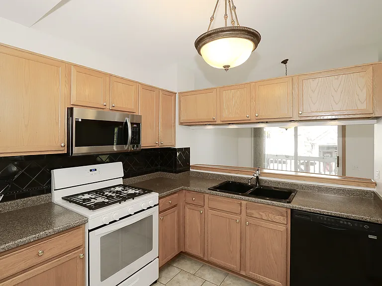 2232 Dawson Ln #2232 — Photo 11