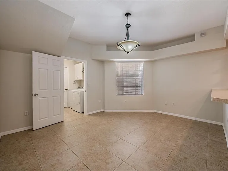 1827 Hammocks Ave #1827 — Photo 15