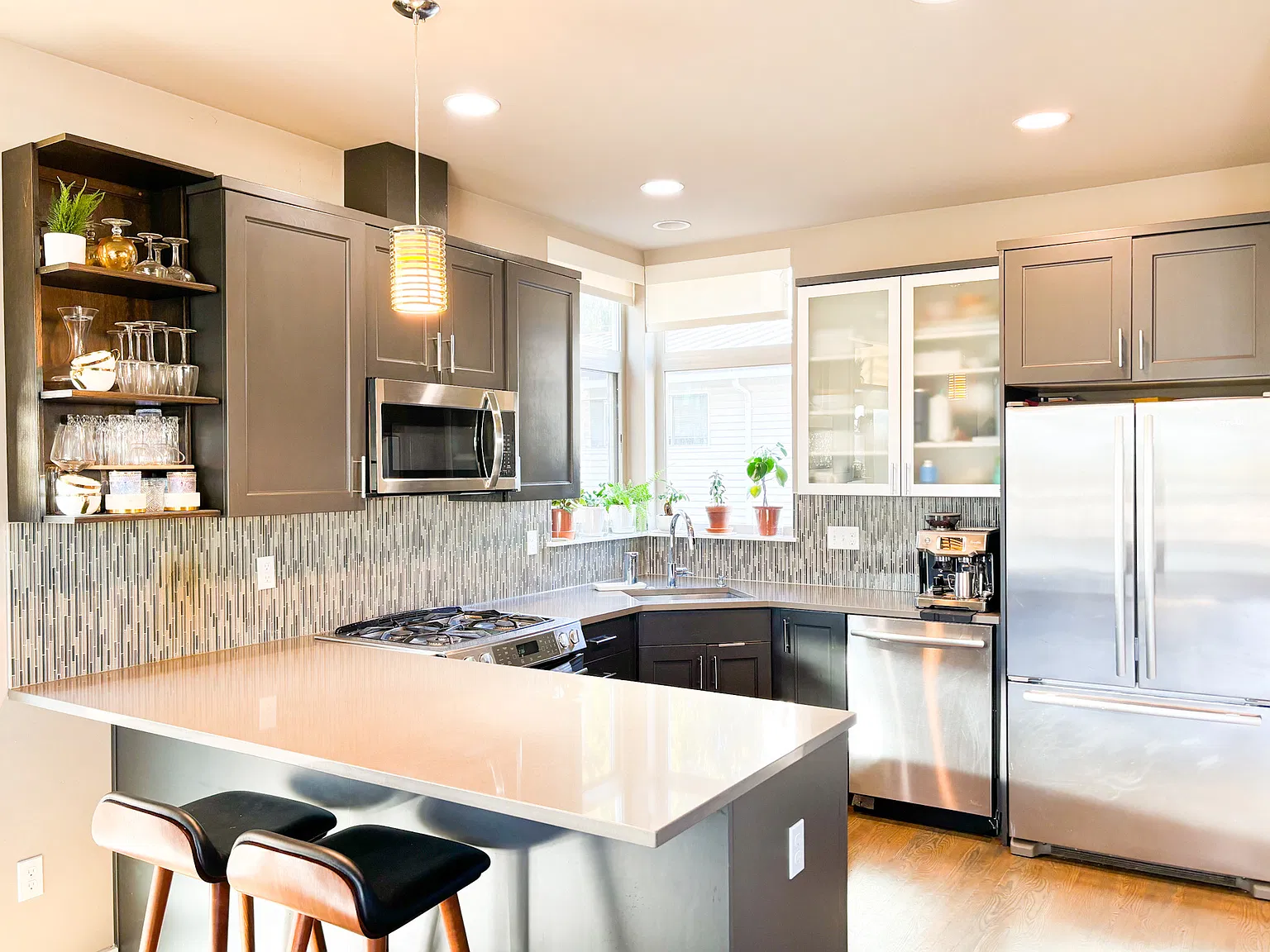 3 bed, 3.5 bath, 1710 sqft, $4,500 — Photo 4