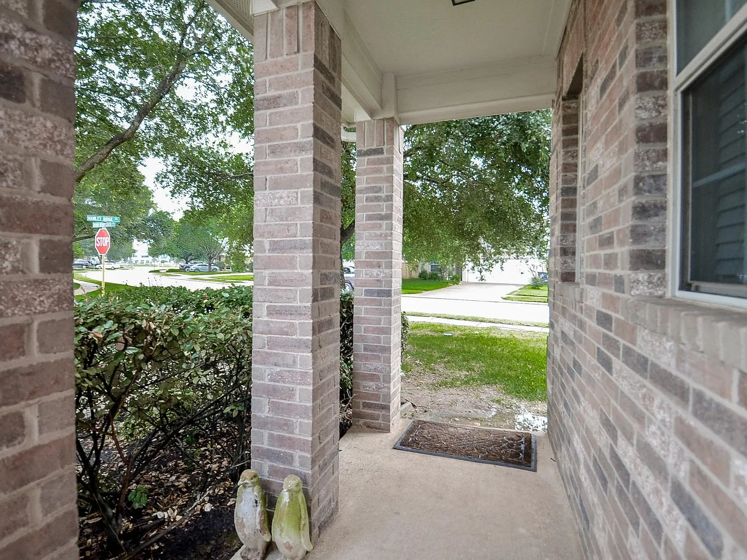 3 bed, 2.5 bath, 1796 sqft, $1,950 — Photo 4