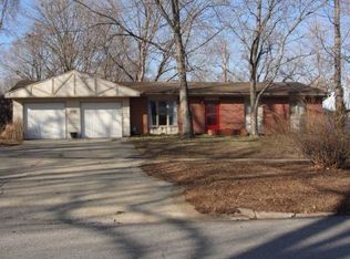 1708 W 25th St, Lawrence, KS 66046