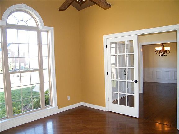 3rd image of 276 Hannah Todd Pl