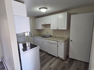 8 Dalton St UNIT C, Plaistow, NH 03865