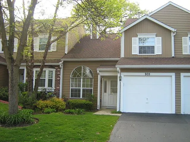 205 Ascot Ln photo 1