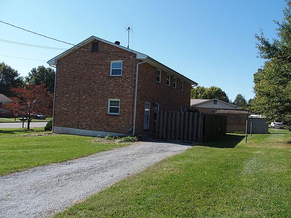 4th image of 1601 Narcissus St