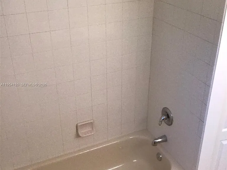 19351 SW 61st St — Photo 62