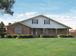 302 Kiwanis Pl, Bishopville, SC 29010