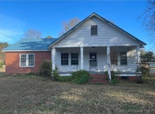 916 Aberdeen Rd, Laurinburg, NC 28352