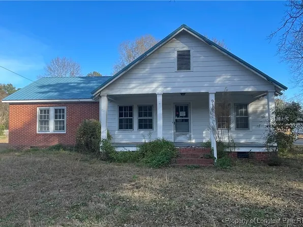 916 Aberdeen Rd, Laurinburg, NC 28352