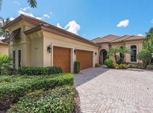 28658 La Caille Dr, Naples, FL 34119