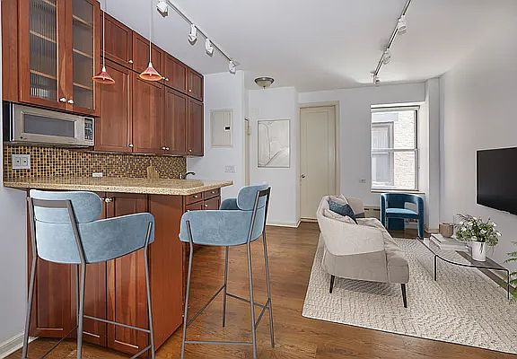 2nd image of 26 Gramercy Park S APT 2D