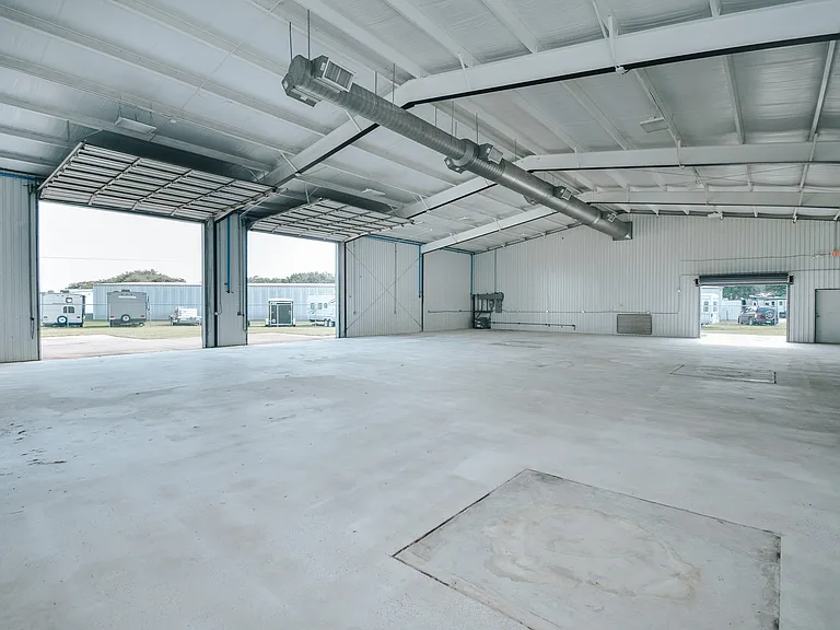 13102 N Navarro St — Photo 21