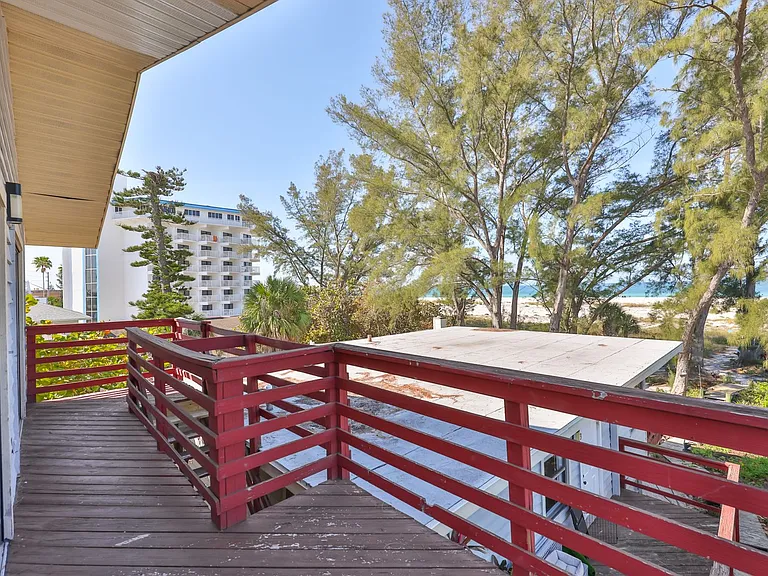 10220 Gulf Blvd #1 — Photo 7