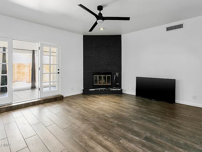 1610 N Stapley Dr #111 — Photo 5