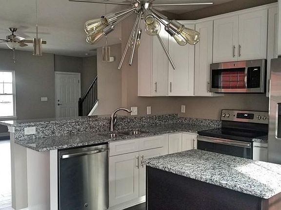 4th image of 1016 Walford Pl