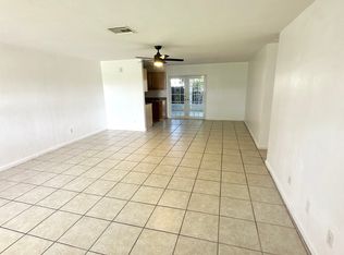 4928 Viceroy Ct #B, Cape Coral, FL 33904