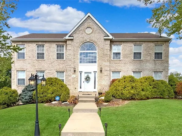 201 Compass Ct, Mc Donald, PA 15057