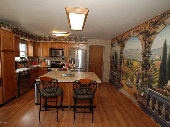 4th image of 359 Port Royal Dr