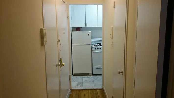 Rented by Bond New York | media 16