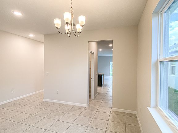 5th image of 2361 Grasmere View Pkwy N
