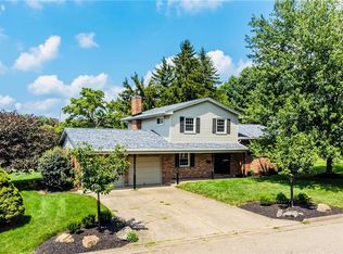 237 Harbel Dr, Saint Clairsville, OH 43950
